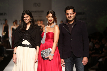 Shrruti Tapuria, Ileana D'Cruz & Abhishek Kankaria