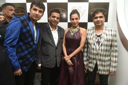 L-R Mayank Sipani, Jitendra Sirohiya, Malaika Arora Khan and Shiv Kumar Soni @ the new store launch of Razwada Jeweles at Hughes Road